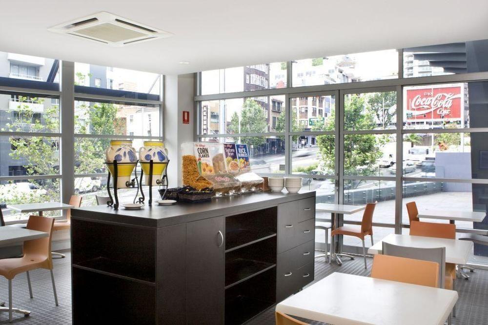 Ibis Budget East Hotel 3*