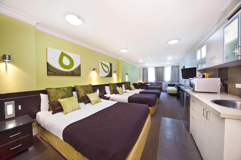 Hyde Park Hotel 4*