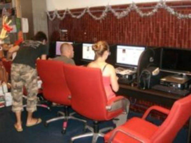 Maze Backpackers -