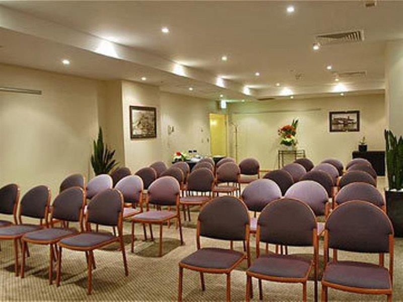 Hotel Furama Darling Harbour Sydney