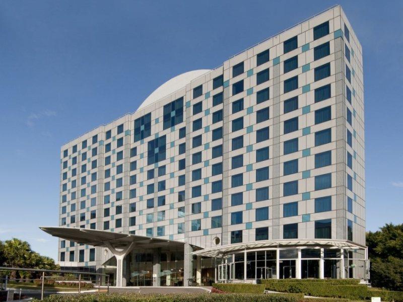 Hotel Crowne Plaza Airport By Ihg