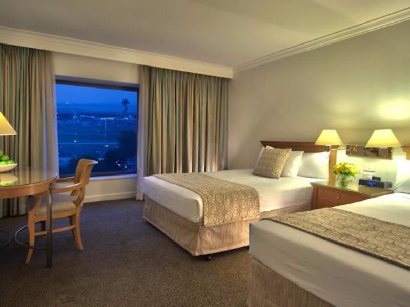 Stamford Plaza Airport & Conference Centre 5*
