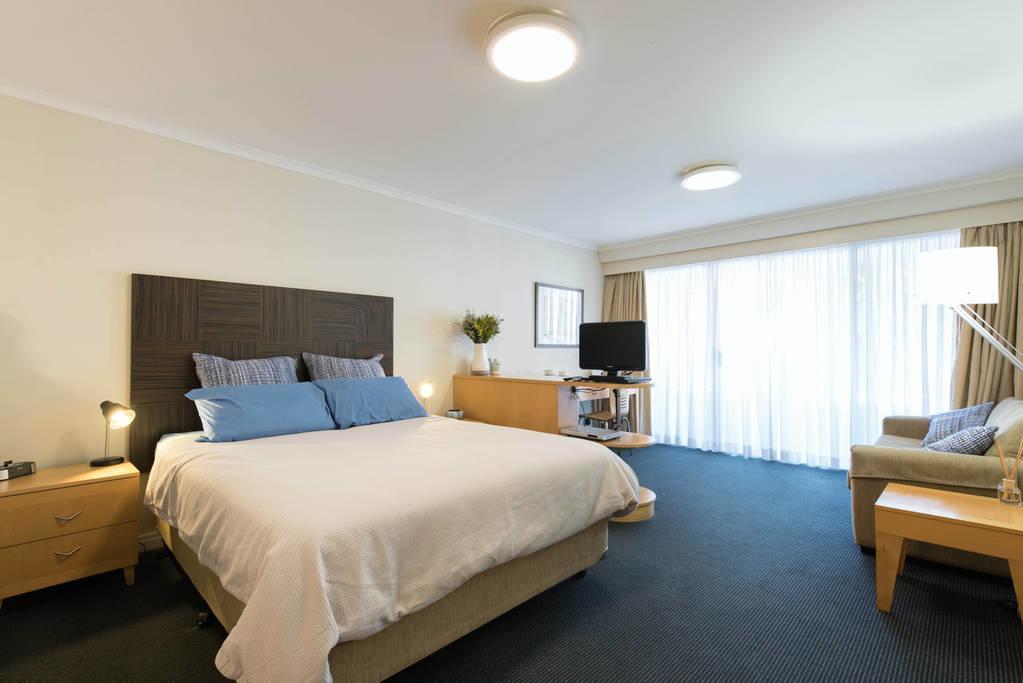 Grande Esplanade Apartment