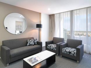 Hotel Meriton Chatswood Sydney