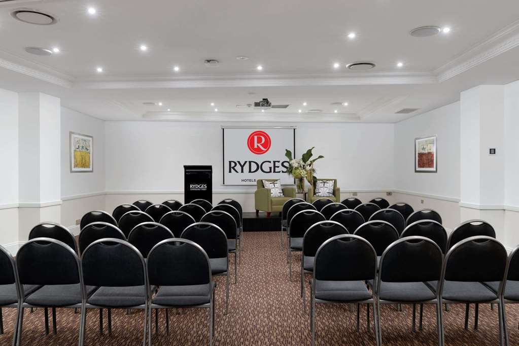 Rydges Camperdown Hotel