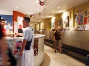 Nomads Backpackers Hotel 2*