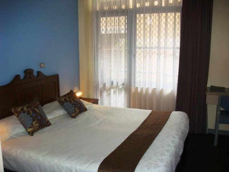Mariners Court Hotel 3*