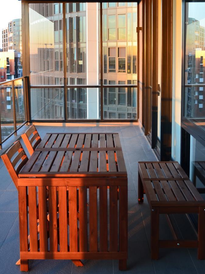 Wentworth Point Oversized Balcony View * Sydney