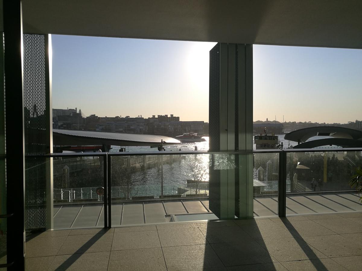 Barangaroo Waterview Luxury Apartment Sydney