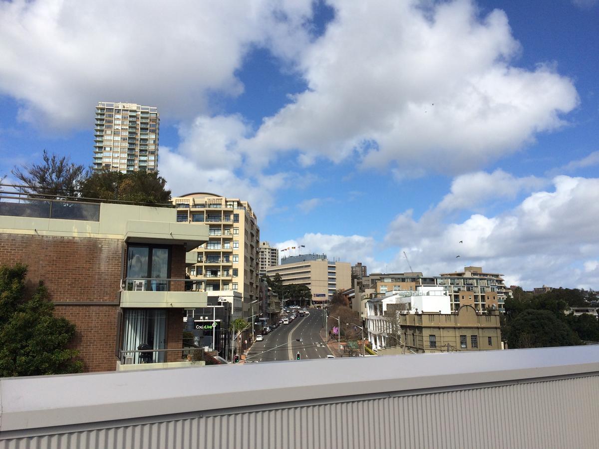 Edgecliff