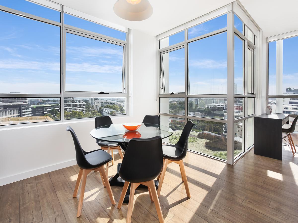 As The Sun Sets - Modern And Spacious 2br Zetland Facing The Setting Sun Apartment Sydney
