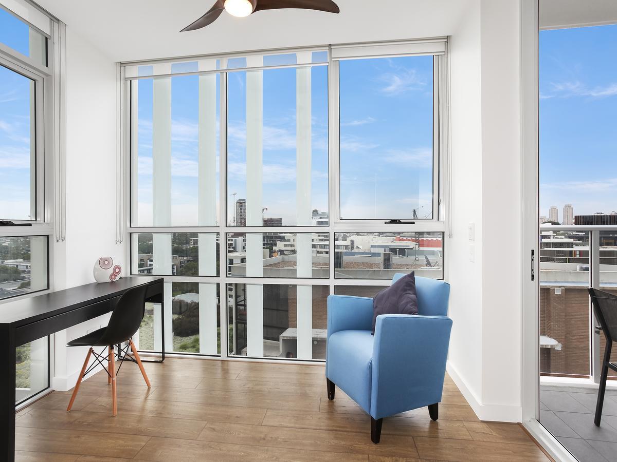 As The Sun Sets - Modern And Spacious 2br Zetland Facing The Setting Sun Apartment Sydney