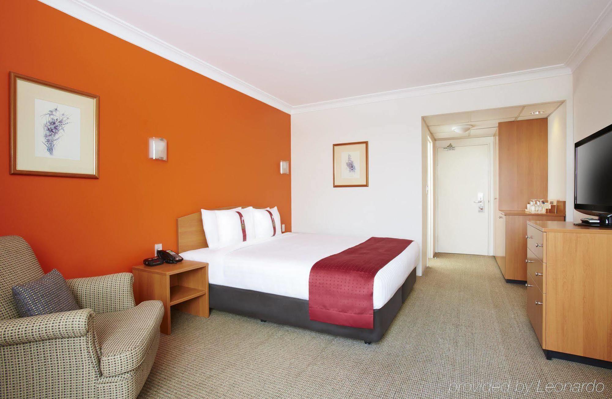 Furama Darling Harbour Hotel 4*