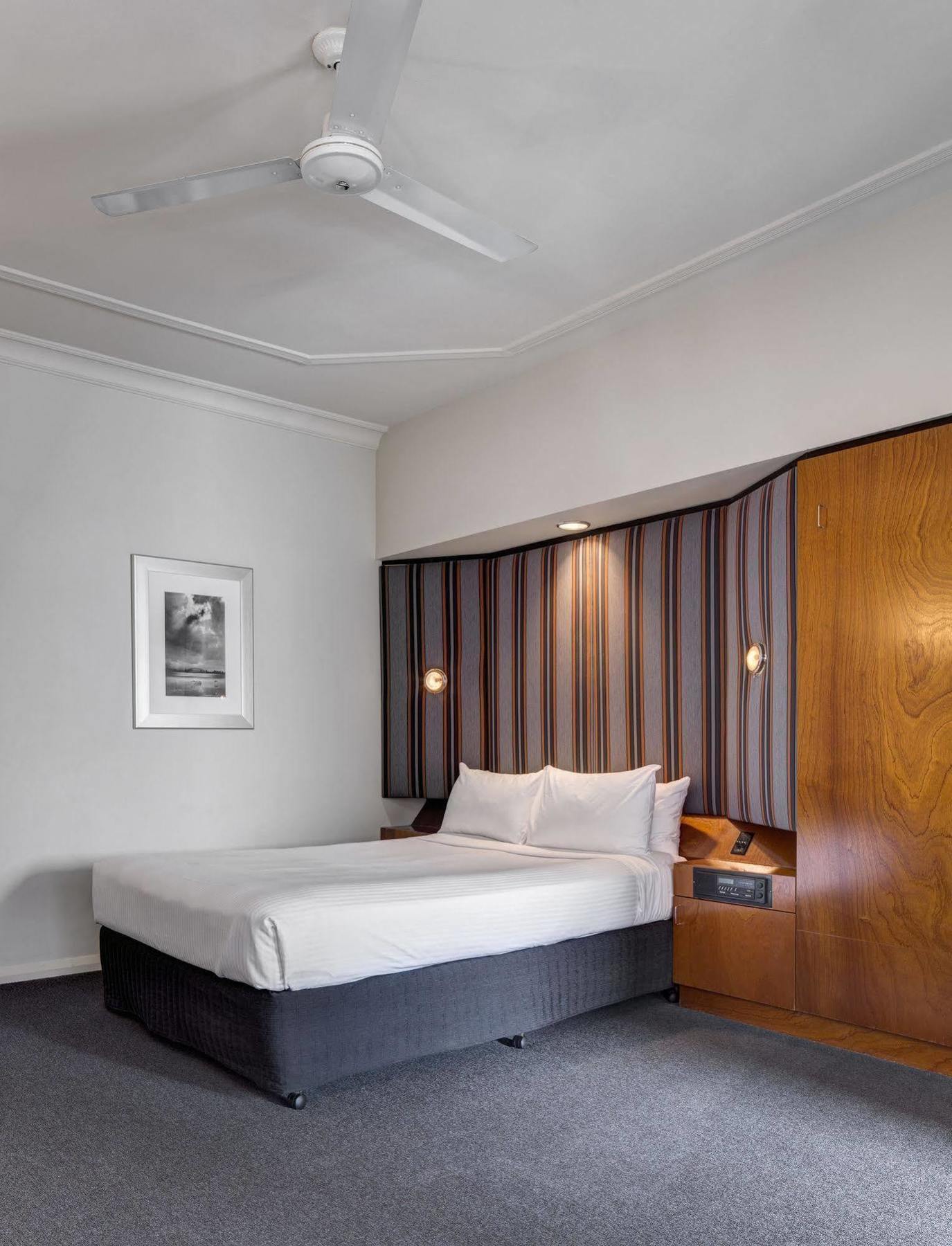 Aparthotel Regents Court 4*