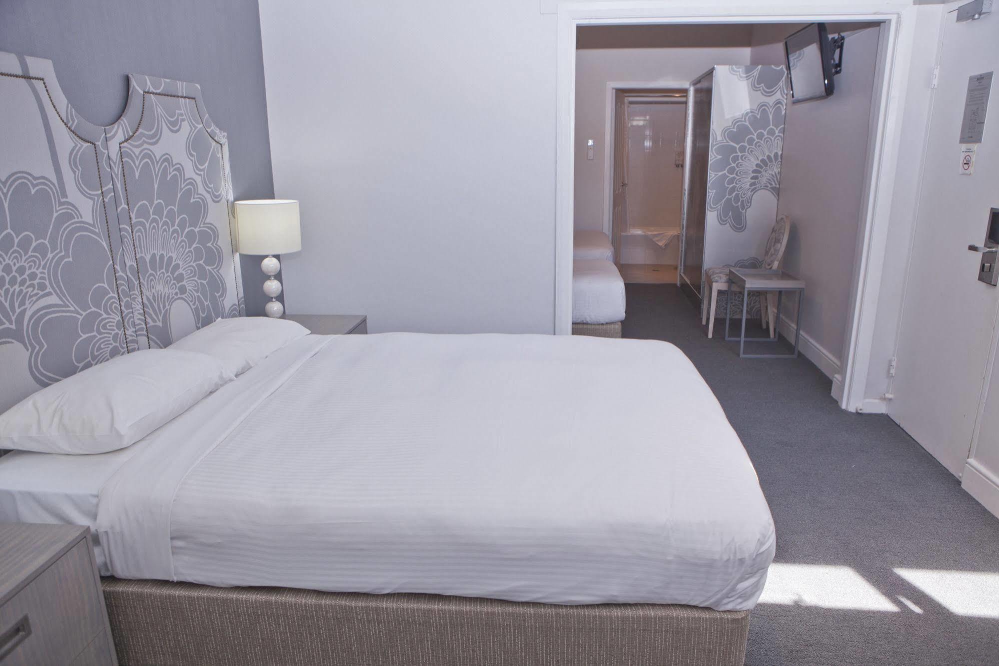 Savoy Double Bay Hotel
