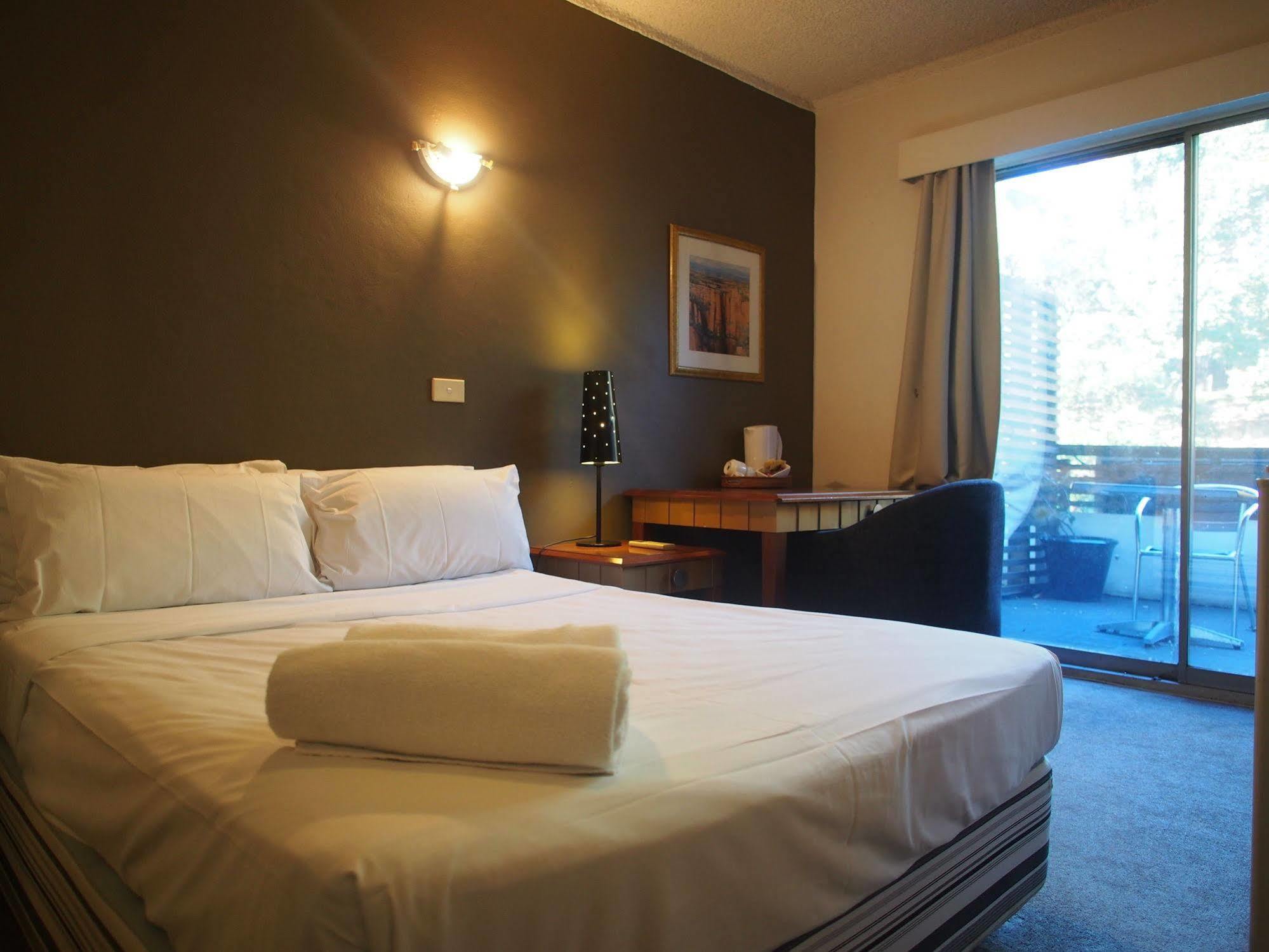 Motel Crown