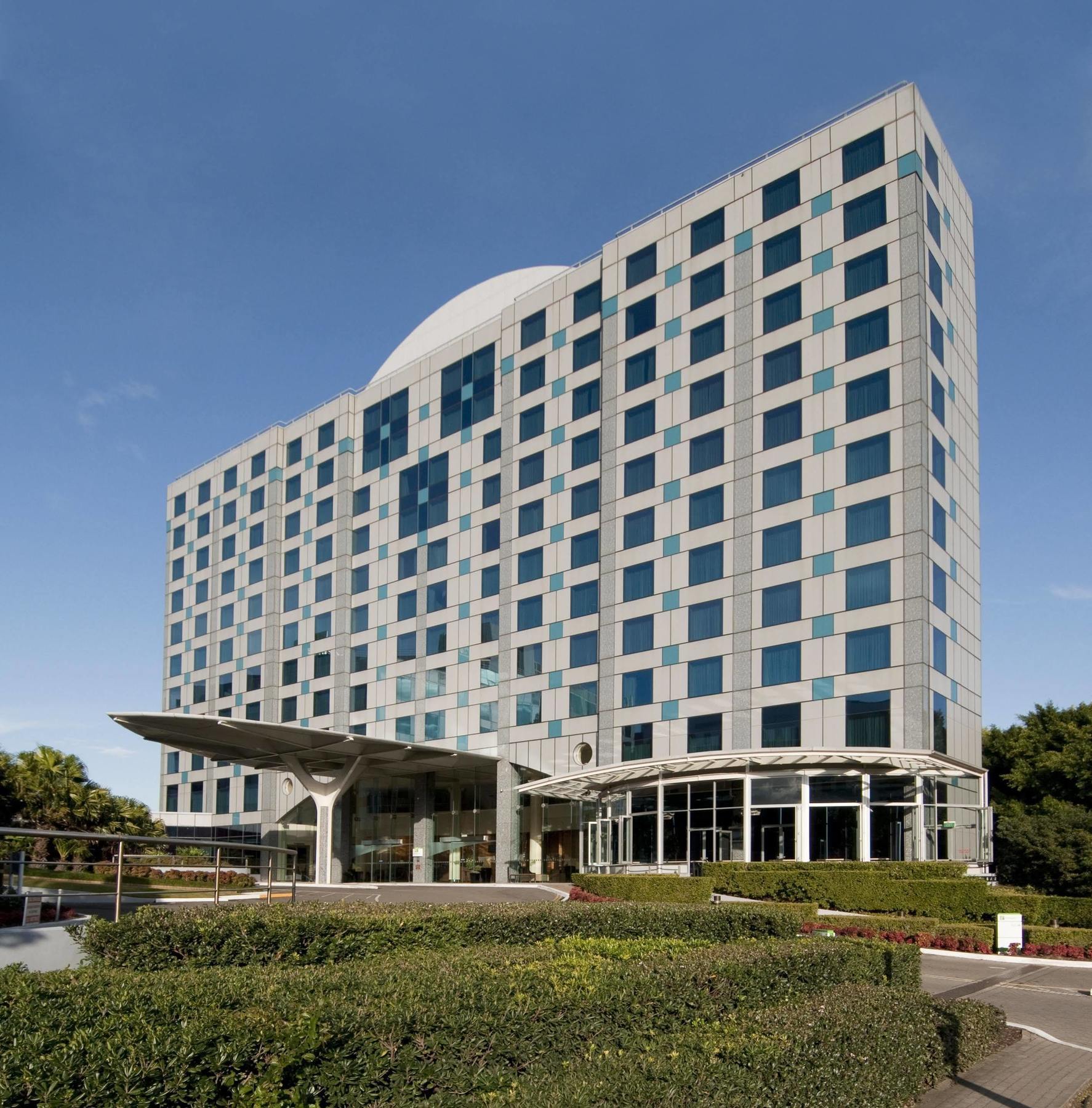 Crowne Plaza Airport By Ihg