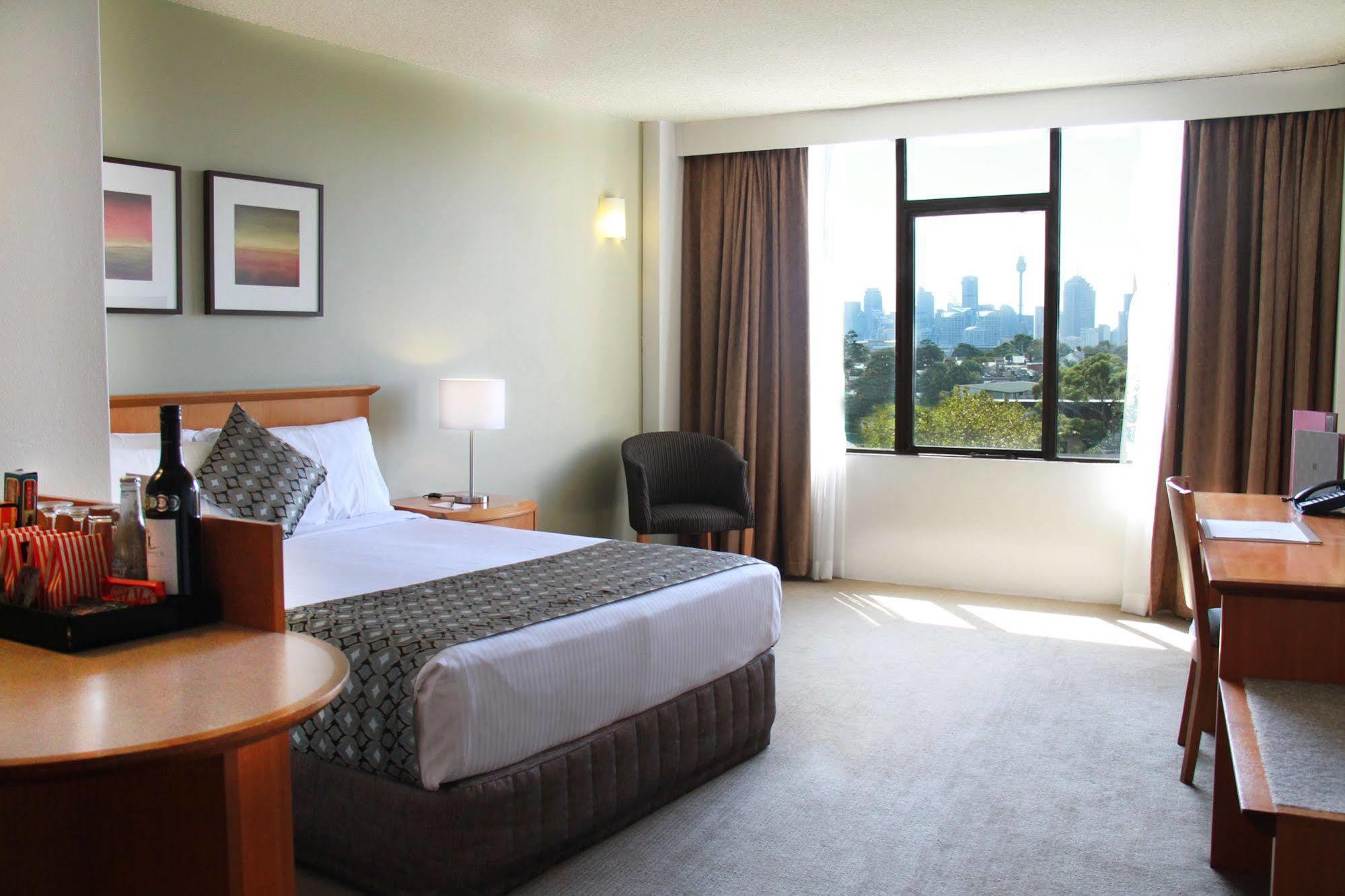 Rydges Camperdown 4*
