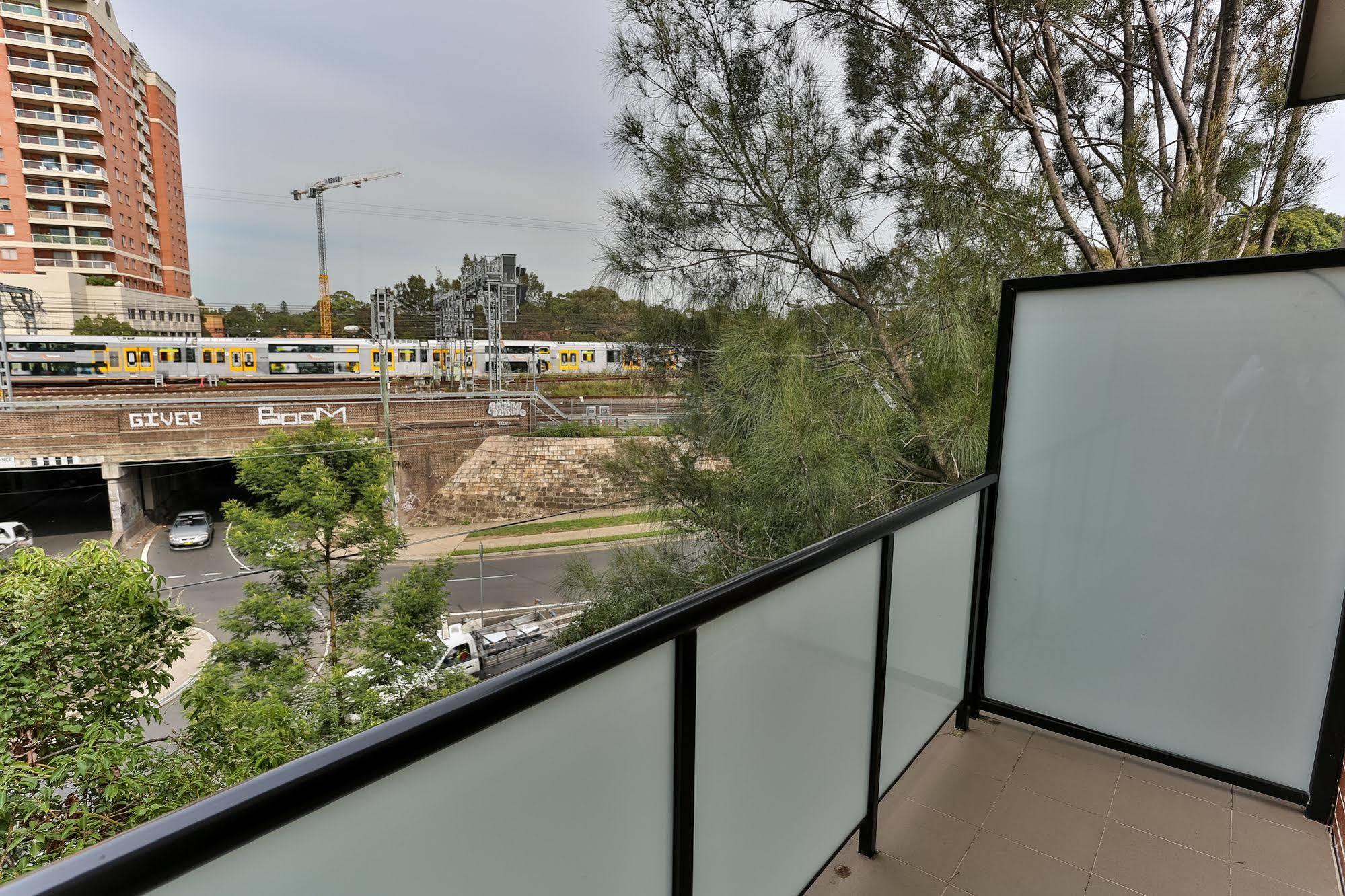 Strathfield Executive 4* Sydney