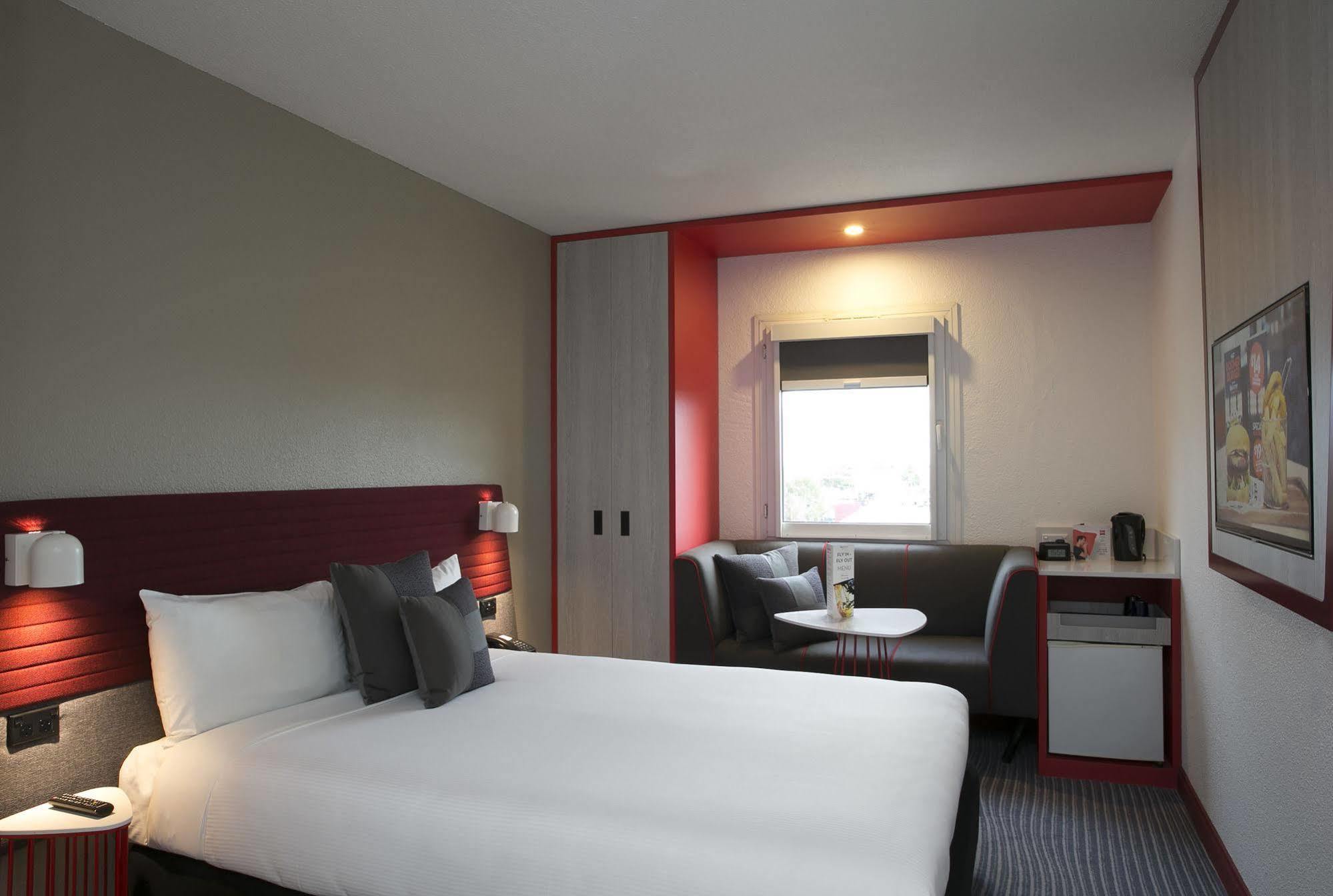Ibis Airport 3*
