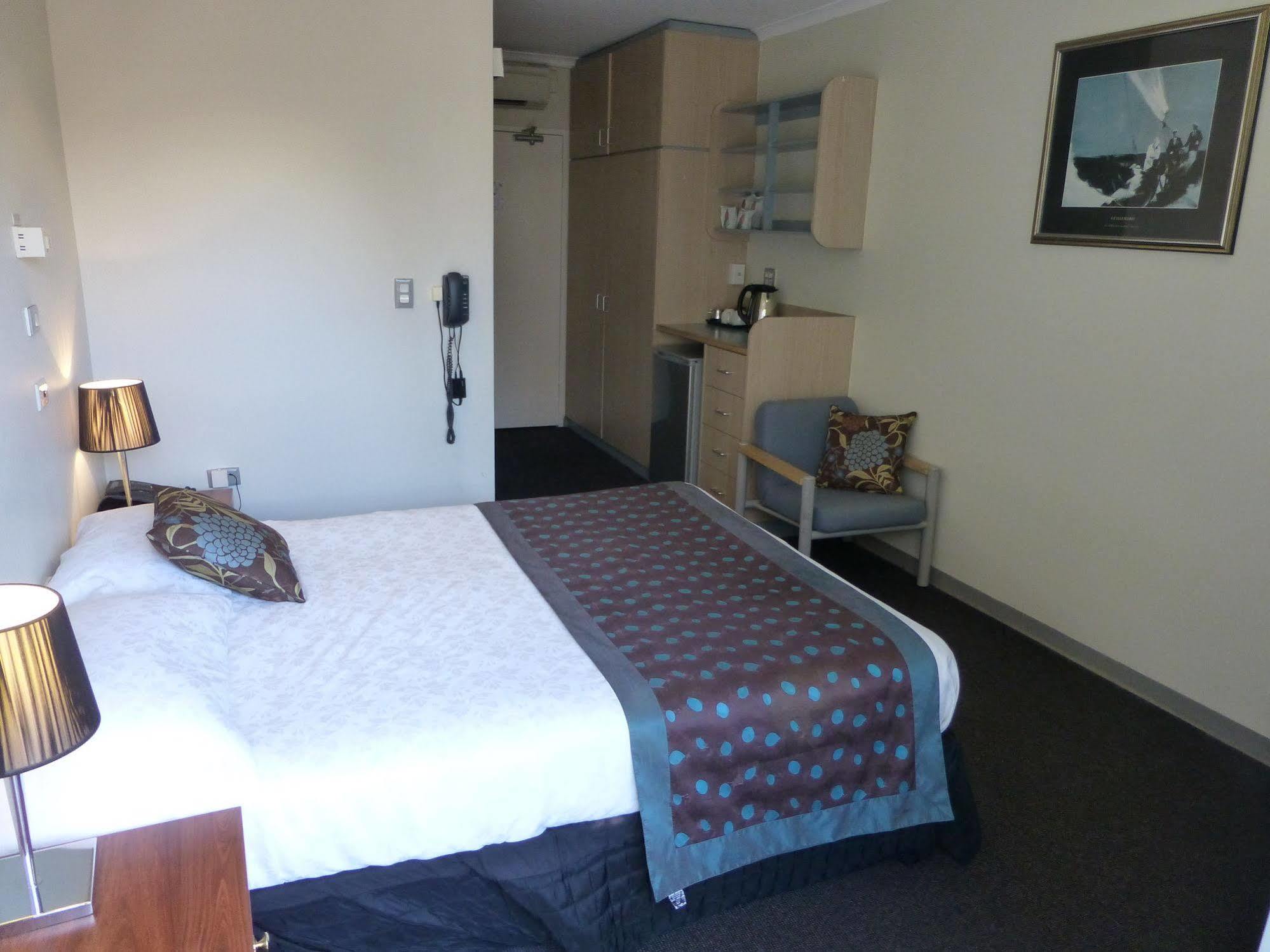 Hotel Mariners Court