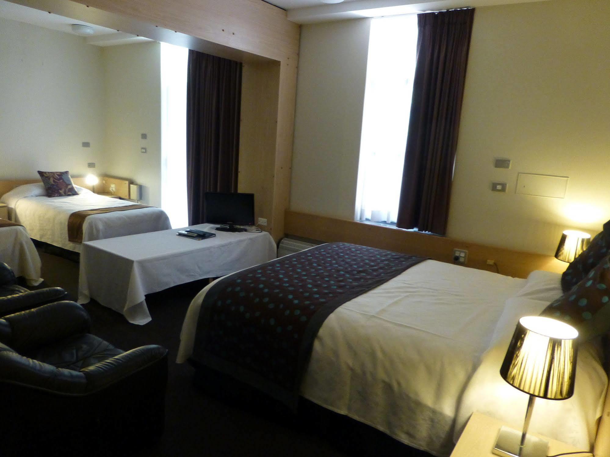 Mariners Court 3* Sydney