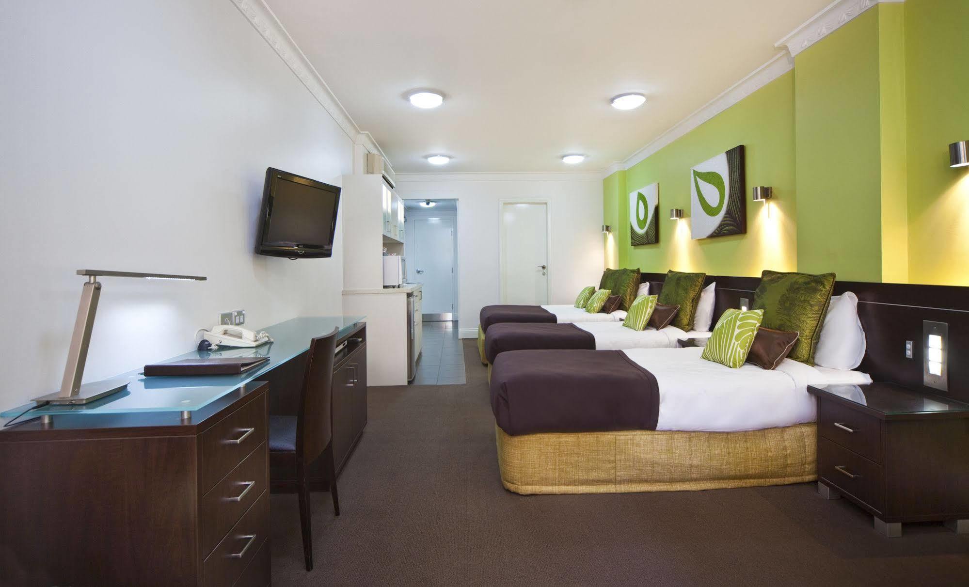 Hyde Park Hotel 4*