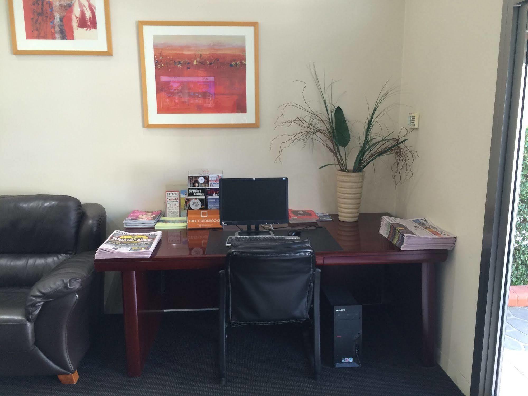 Apx Parramatta Aparthotel 4*