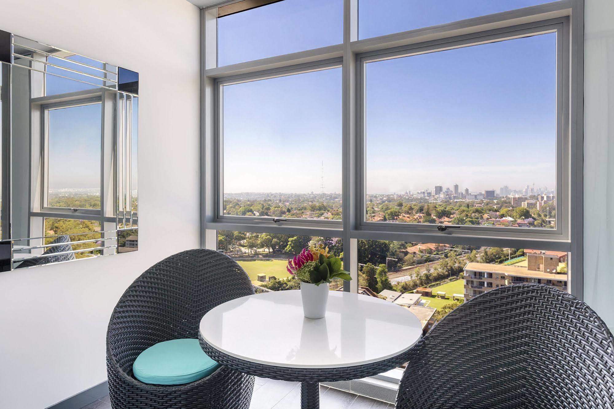 Meriton Chatswood 5*