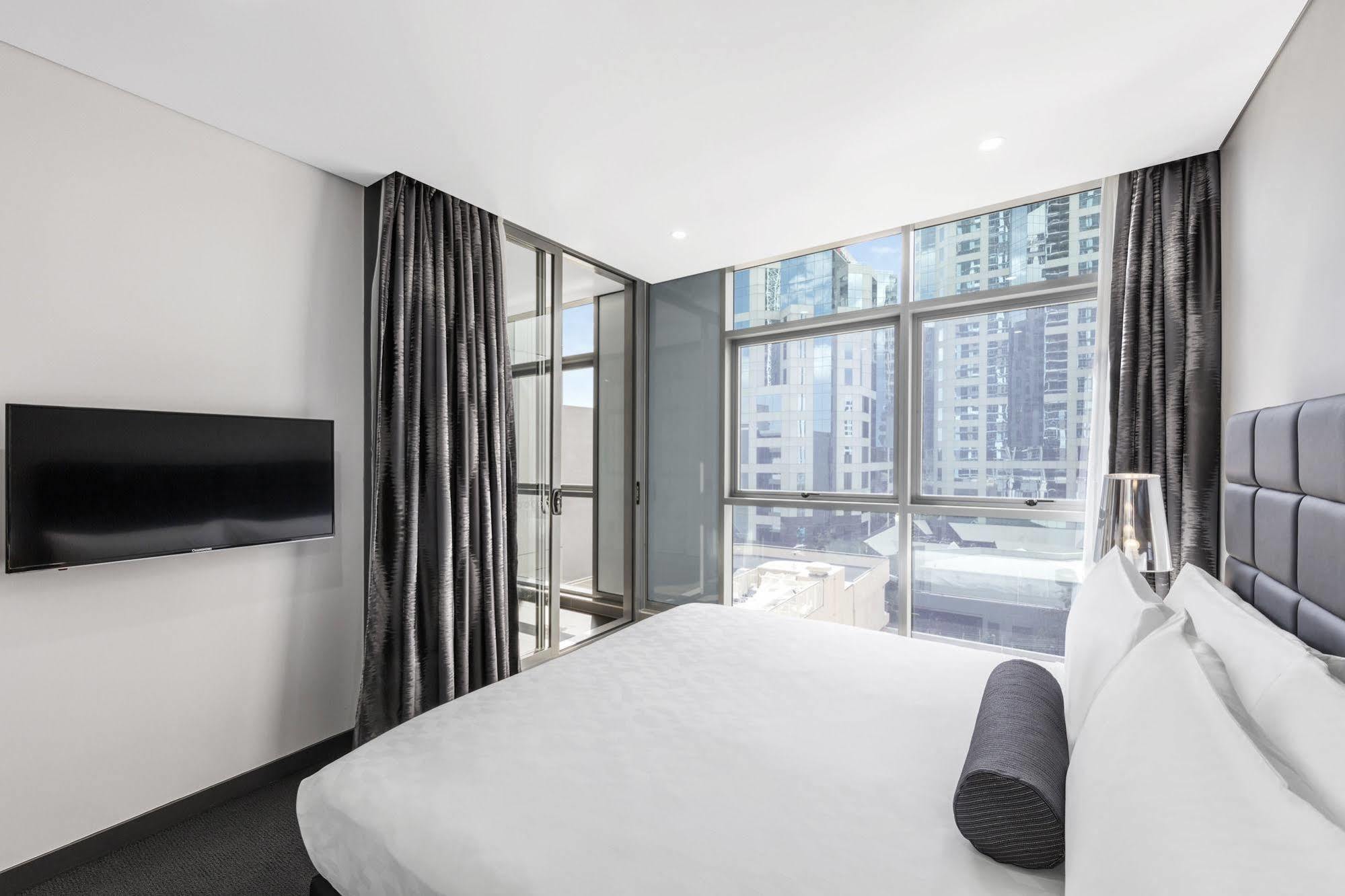 Hotel Meriton Chatswood Sydney