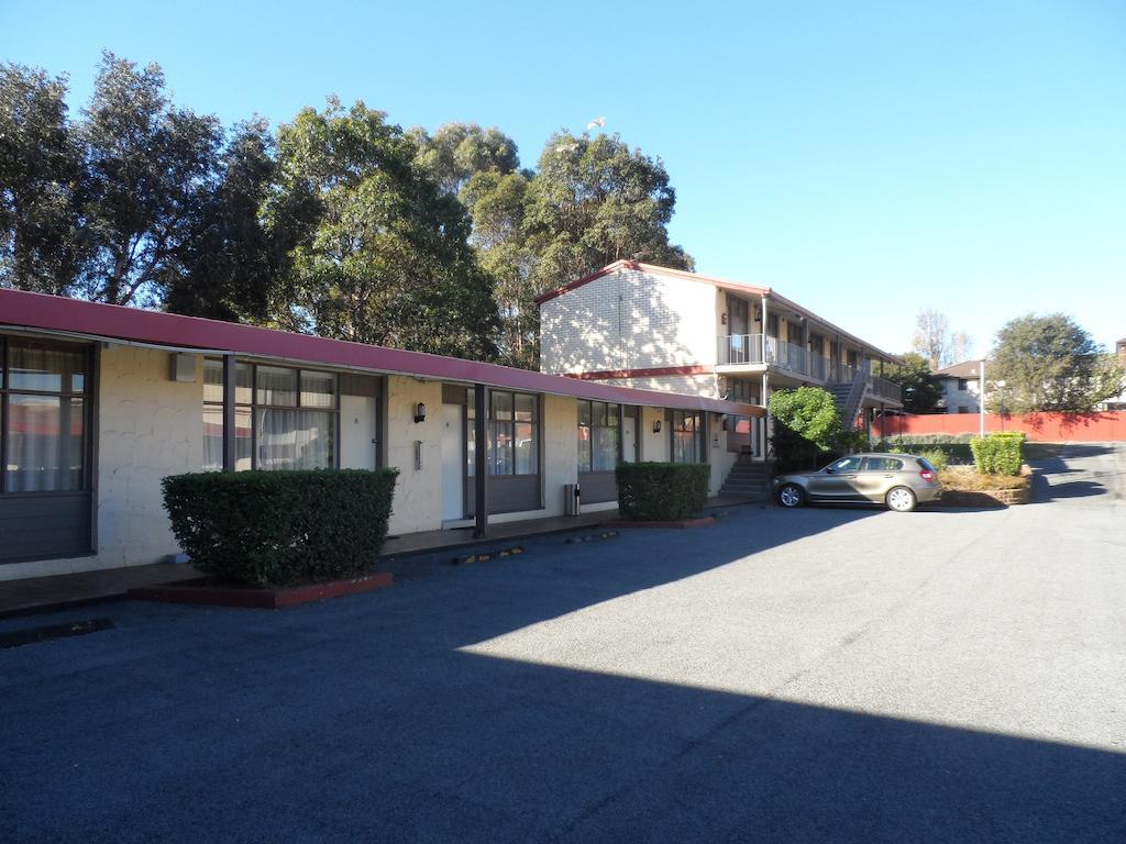 Liberty Plains Motor Motel 3*