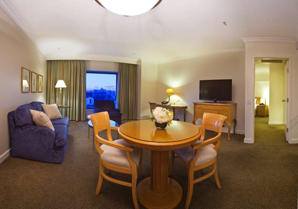 Stamford Plaza Airport & Conference Centre Hotel 5*