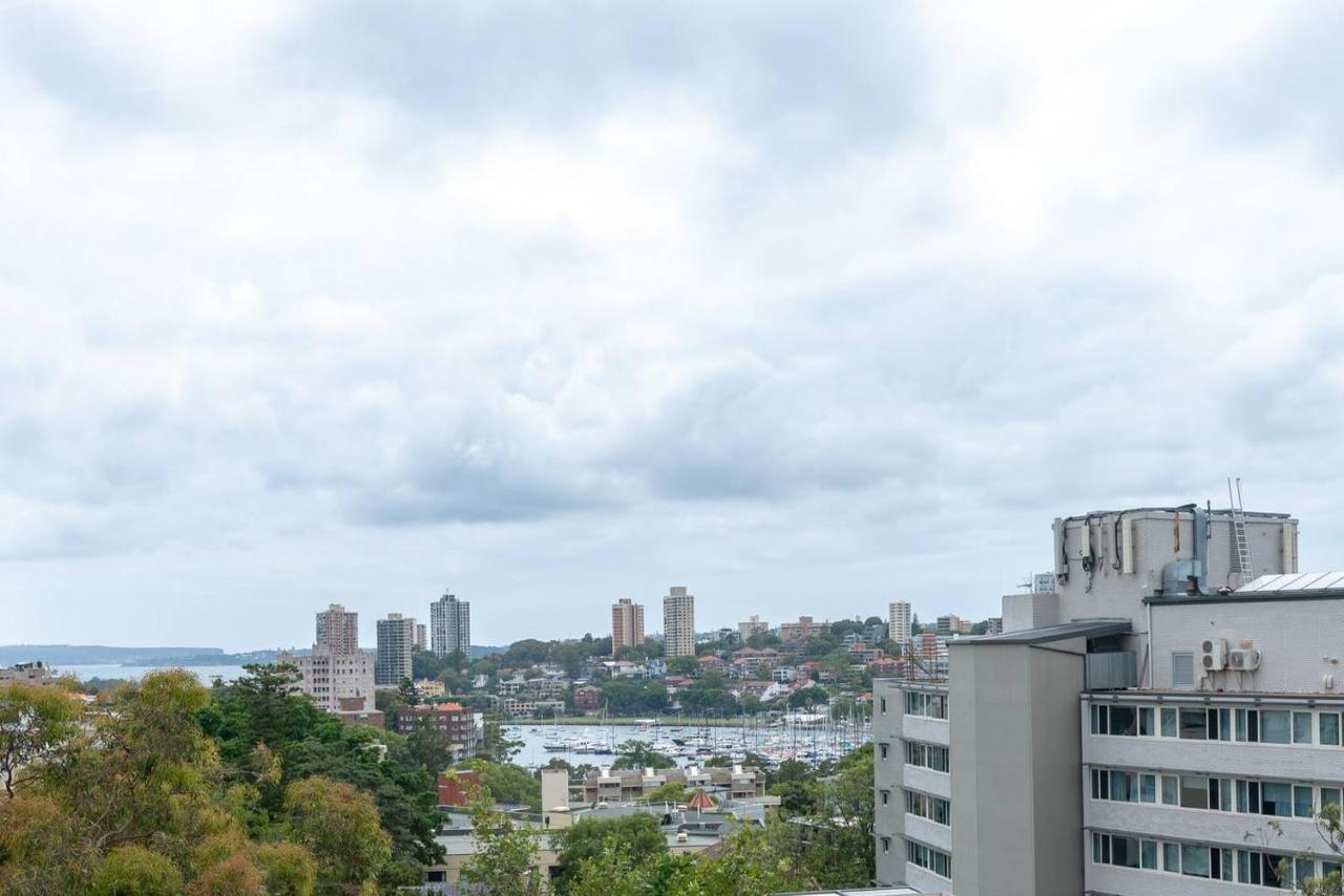 Studio With Stunning Views & Free Parking * Sydney