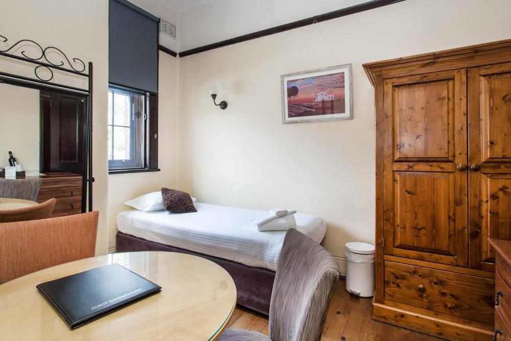 Harbour Bed & Breakfast 4*