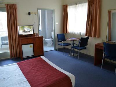 Devere Sydney