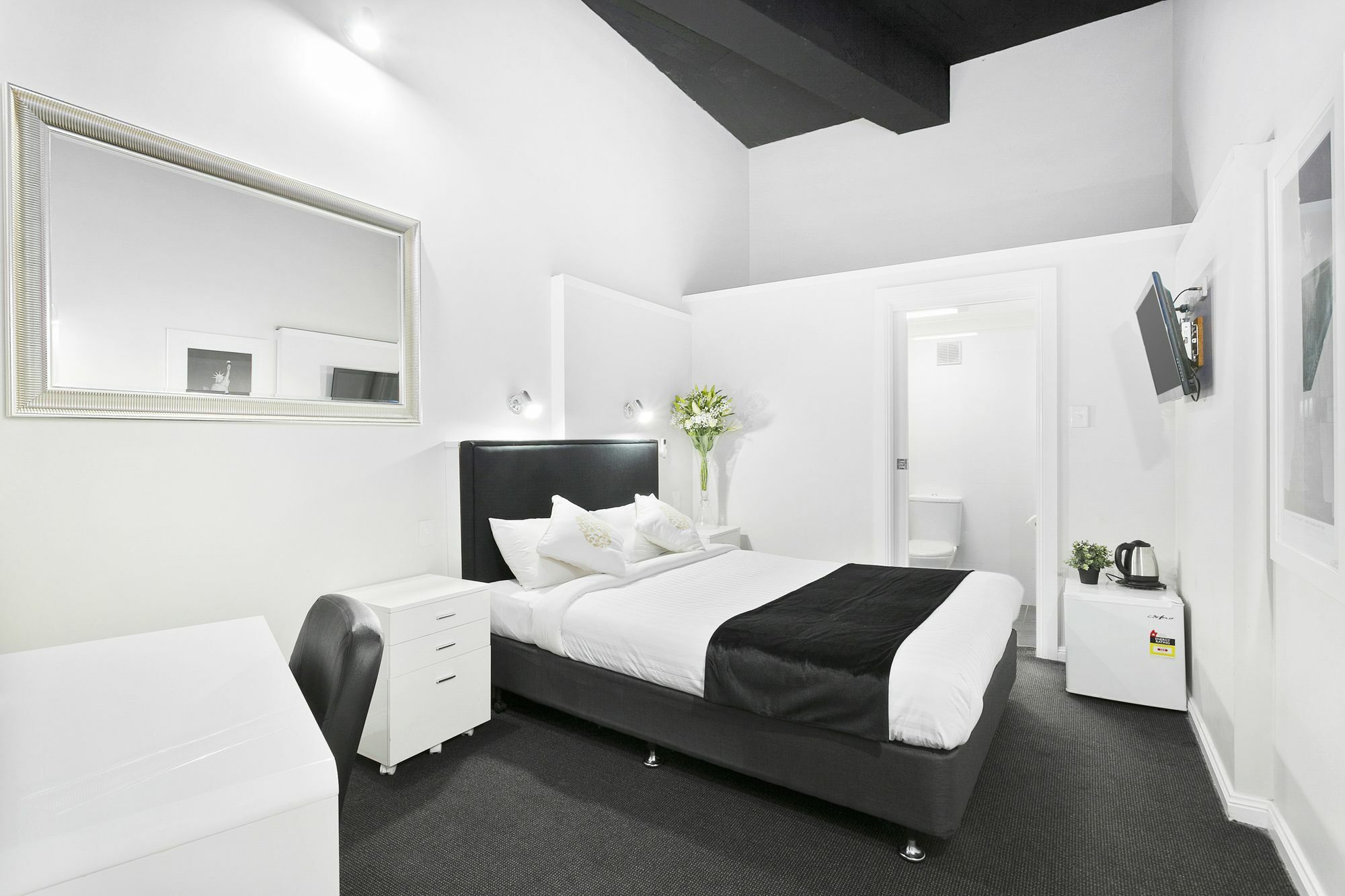 Airport 3* Sydney