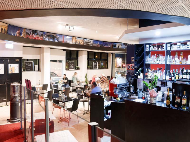 Airport 3* Sydney