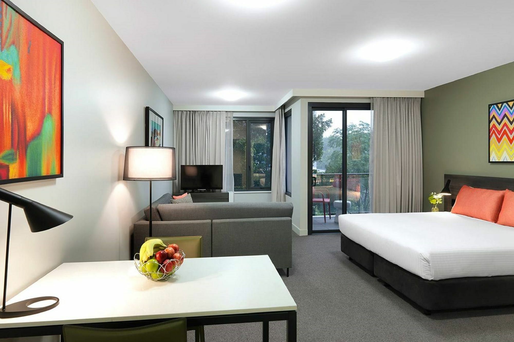 Aparthotel Adina Airport 4*