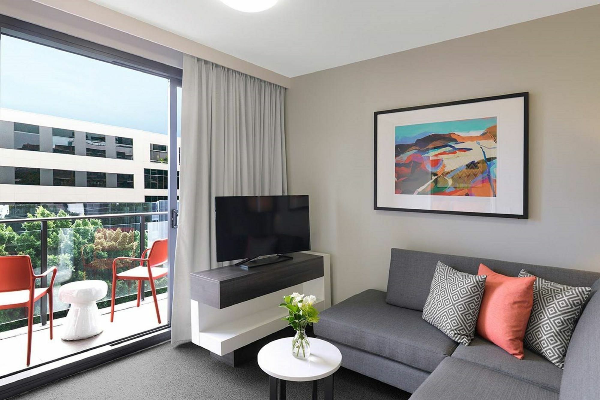 Aparthotel Adina Airport 4*