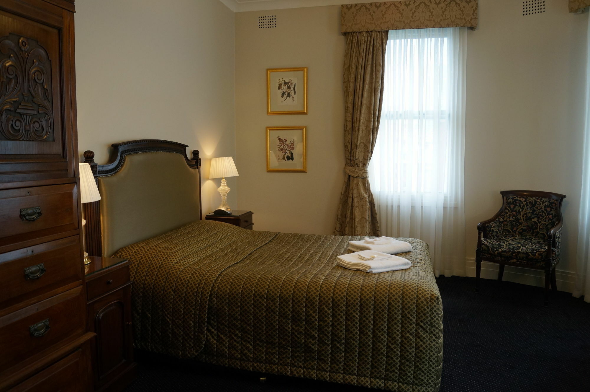 Royal Exhibition Inn