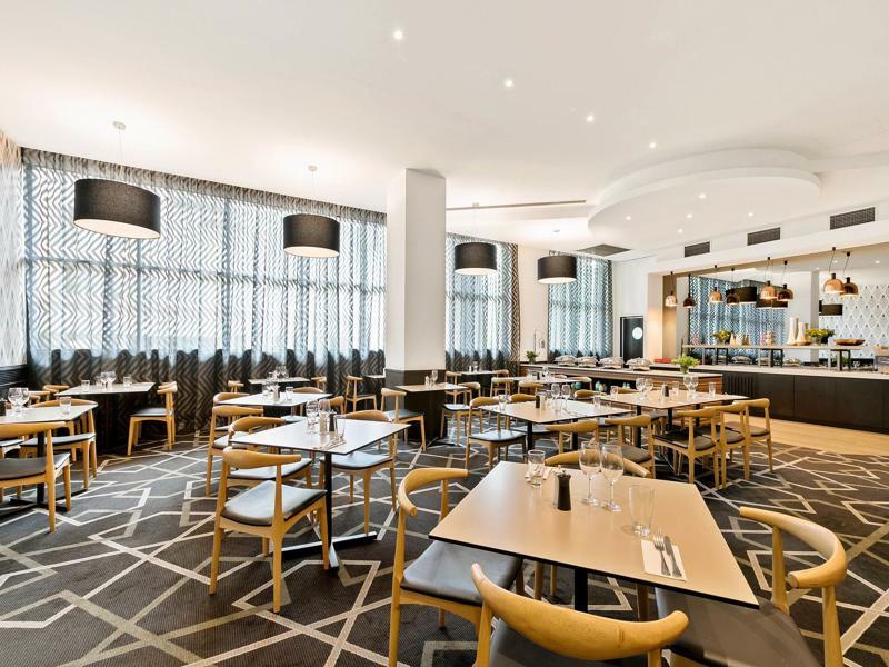 Aparthotel Mantra Parramatta 4*