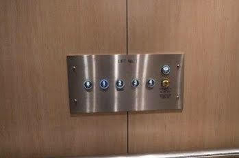 Aparthotel Napoleon On Kent 4*