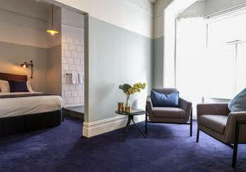 Harry, Ascend Collection Hotel 4*