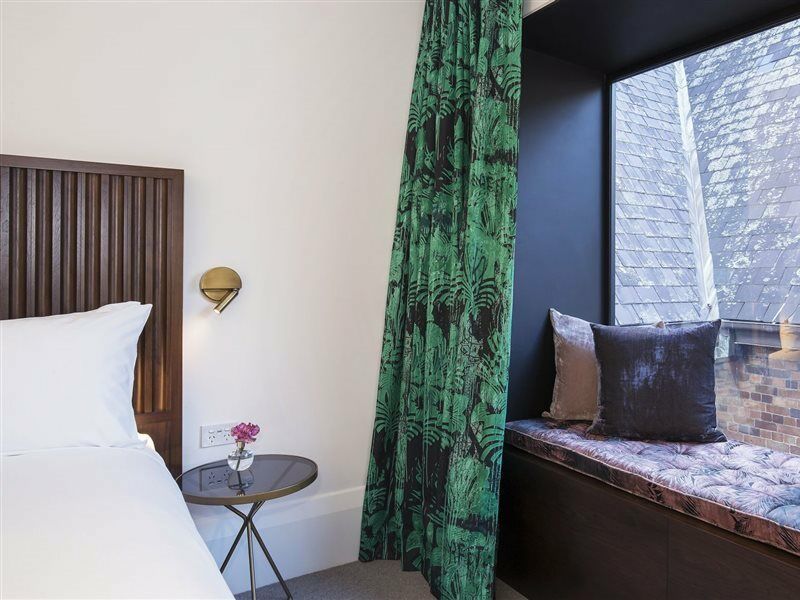 Hotel Crystalbrook Albion 5*