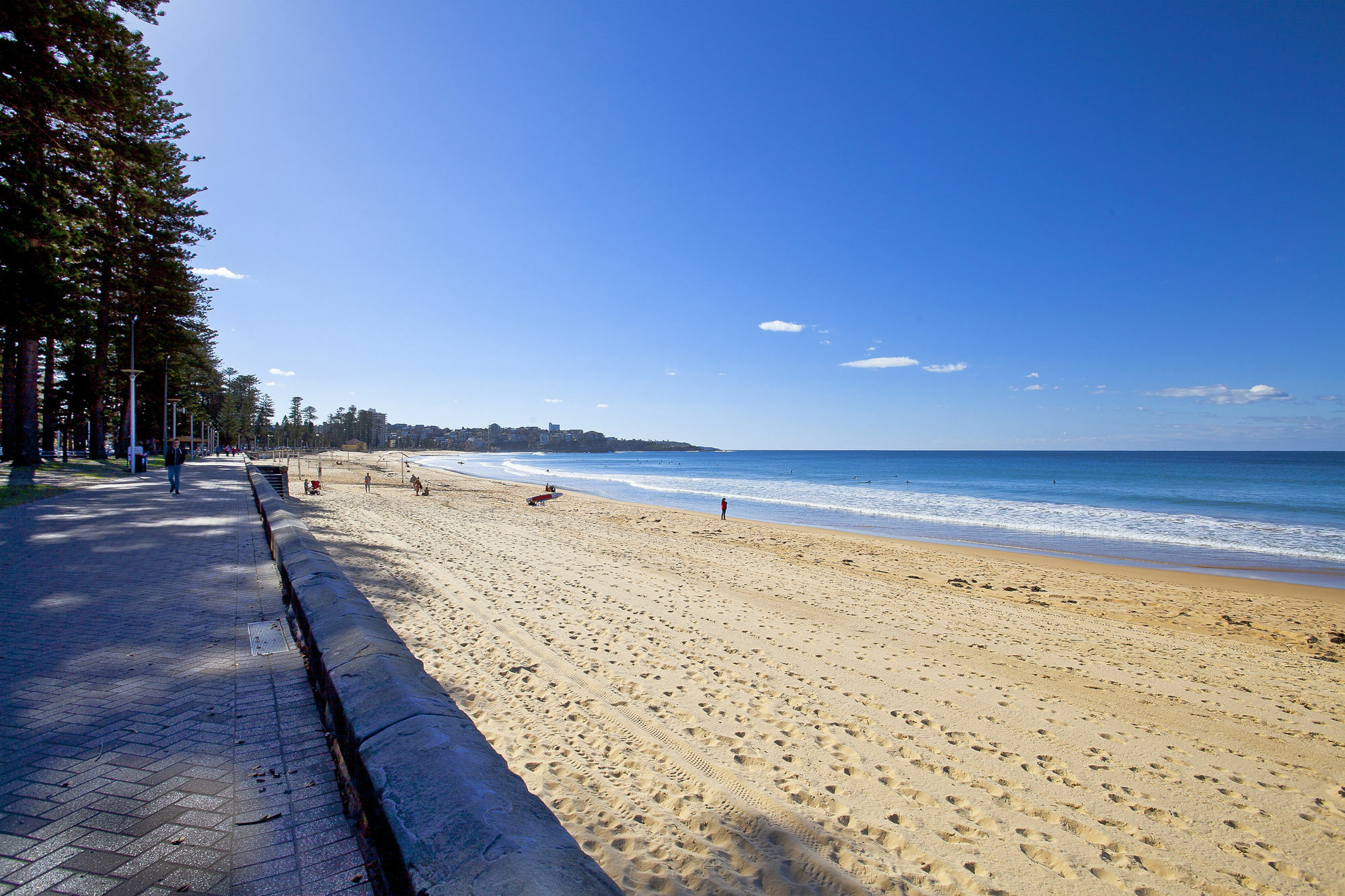 Hotel Manly Paradise &