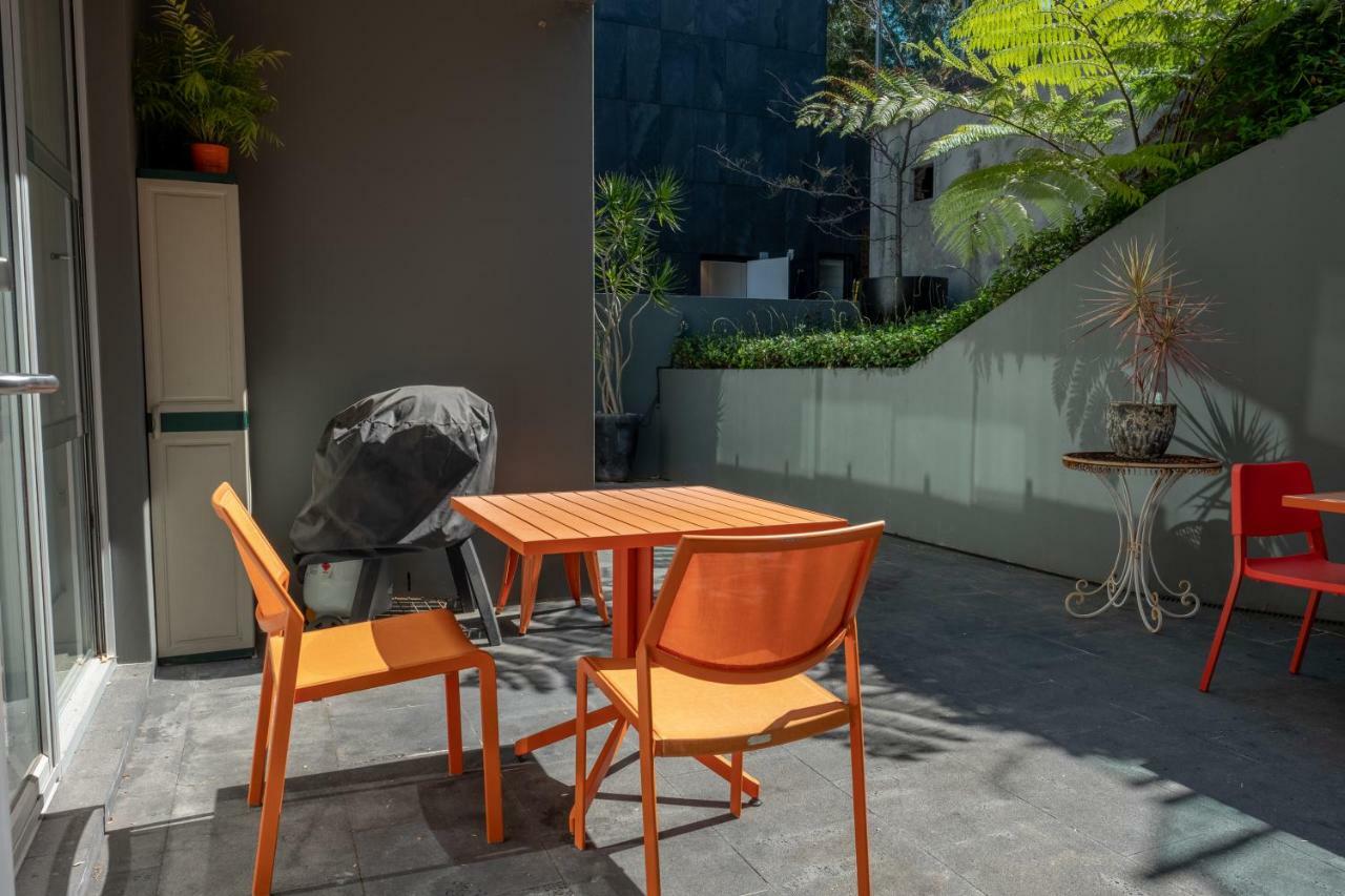 Hideaway Haven, The Cute Place To Put Up Your Feet Apartment *