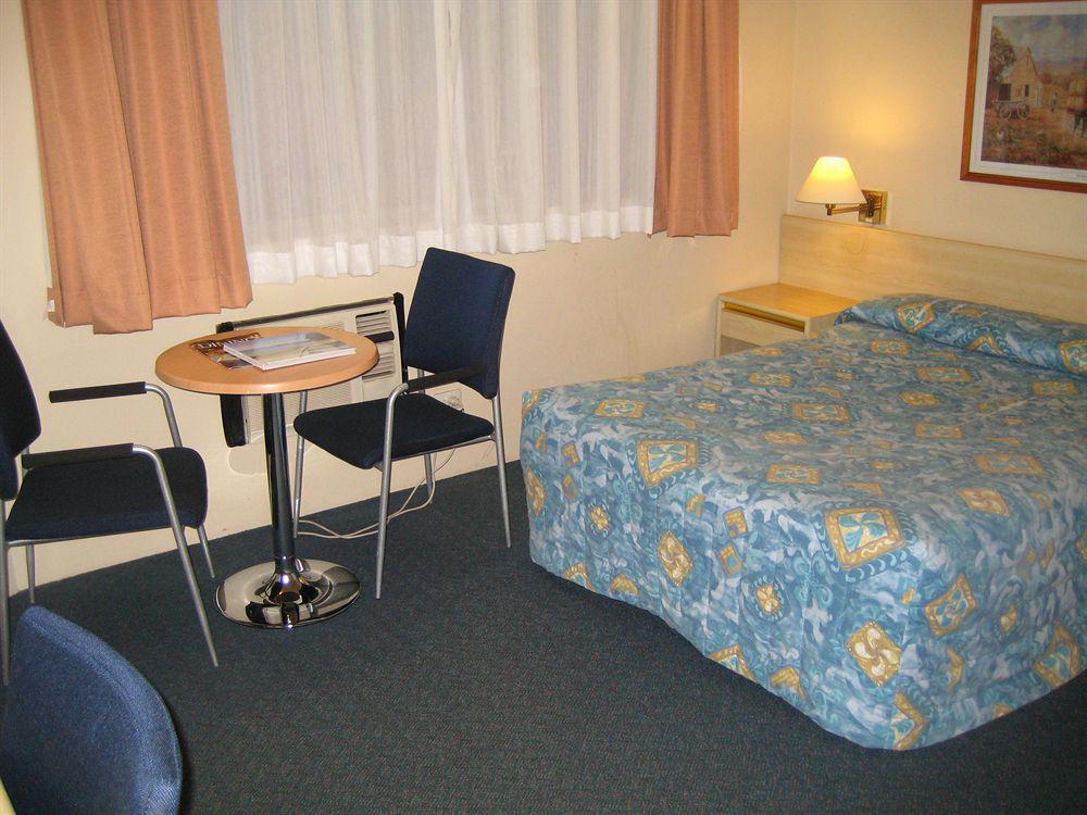 Devere Hotel Sydney