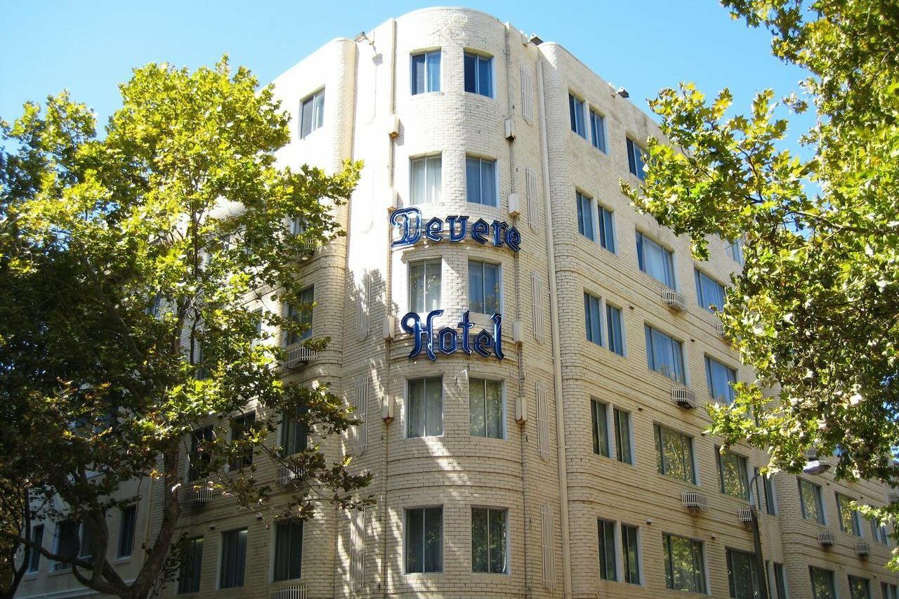 Devere 3* Sydney