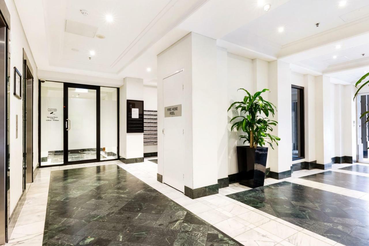 Apartment 1 Bdrm Surry Hills - Super Location -1012 Elz Sydney
