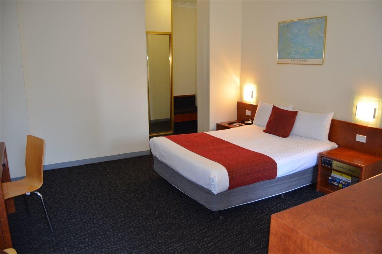 Hotel Devere 3*